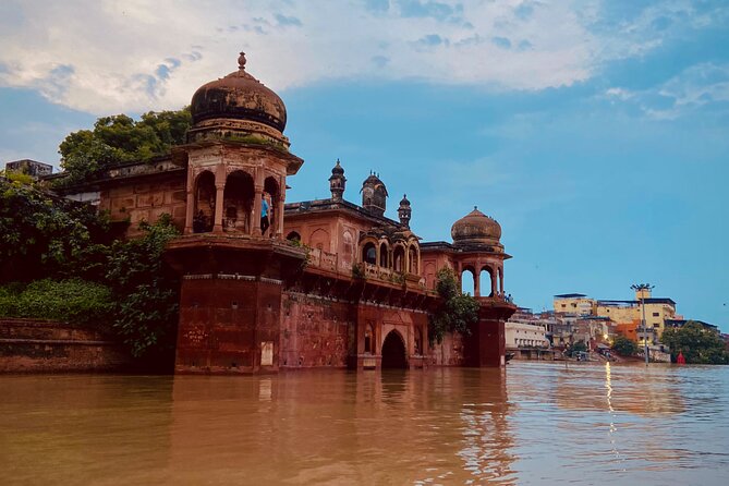 Marigold Boat Tour in Varanasi - Sunrise, sunset, and the Aarti question