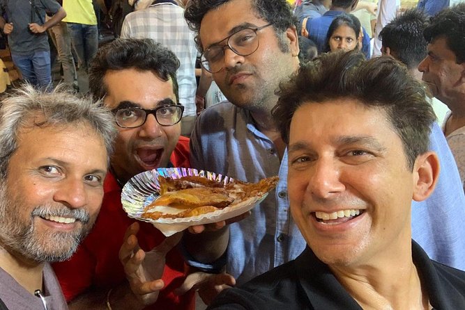Mohd Ali Road Kebab & Curry Food Trail in Mumbai with Guide - Taj Icecream for a handmade sweet pause