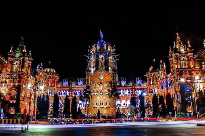 Mumbai After Dark: Private Night Tour with AC Transfers - Marine Drive and the view from Nariman Point