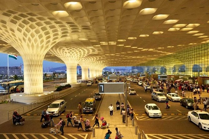 Mumbai Airport Transfer in Private Vehicle - Airport arrival pickup versus hotel departure