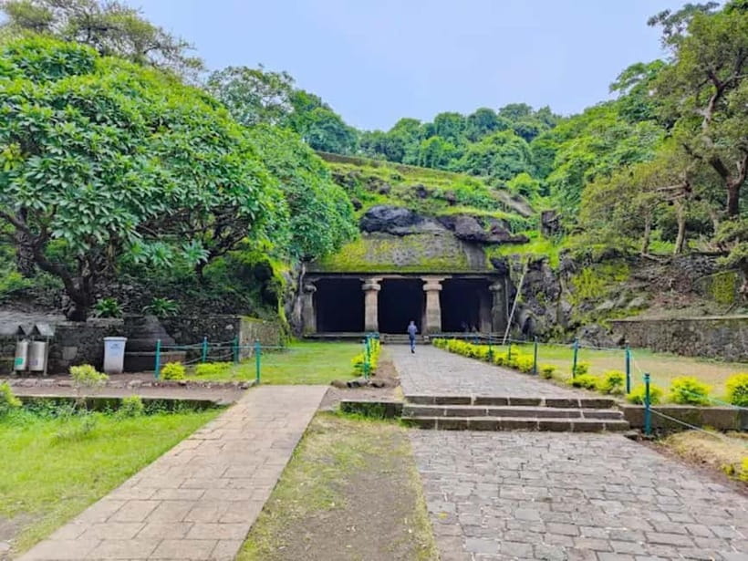Mumbai: All-Inclusive Mumbai Private Full or Half Day Trip - Dharavi through workshops and small industry