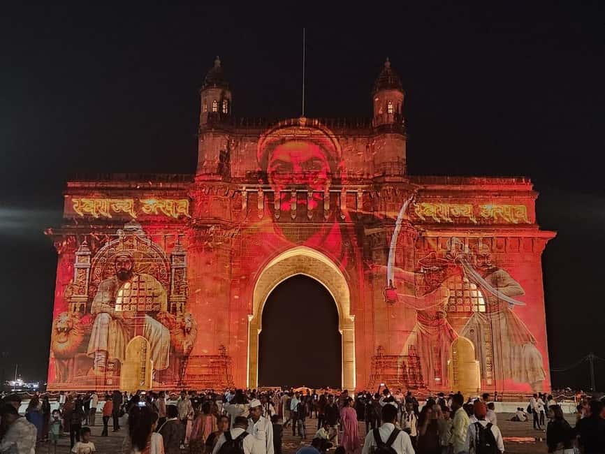 Mumbai by Night: Private Iconic Sights Tour in Lights - Starting at Malabar Hill and Mumbai View Point