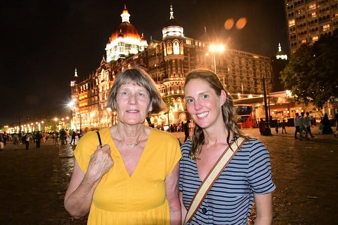 Mumbai by Night: Private Tour of Iconic Sights in Lights - Why Mumbai works so well after sunset