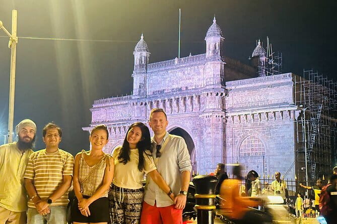 Mumbai by Night: Private Tour of Iconic Sights in Lights - Malabar Hill: Kamala Nehru Park and Hanging Gardens