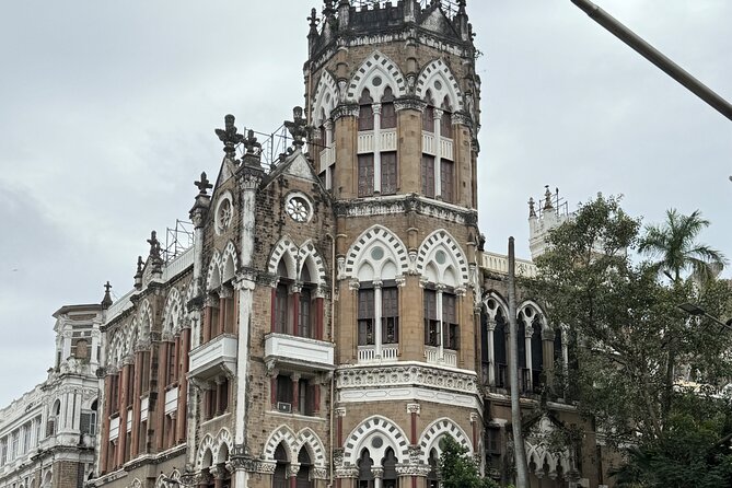 Mumbai City Highlights Tour-Private with AC car &Guide - CSMT, railway grandeur in fifteen minutes