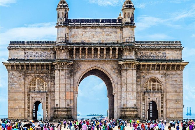 Mumbai City of Dreams Tour in Private Vehicle - Marine Drive and the Queen’s Necklace