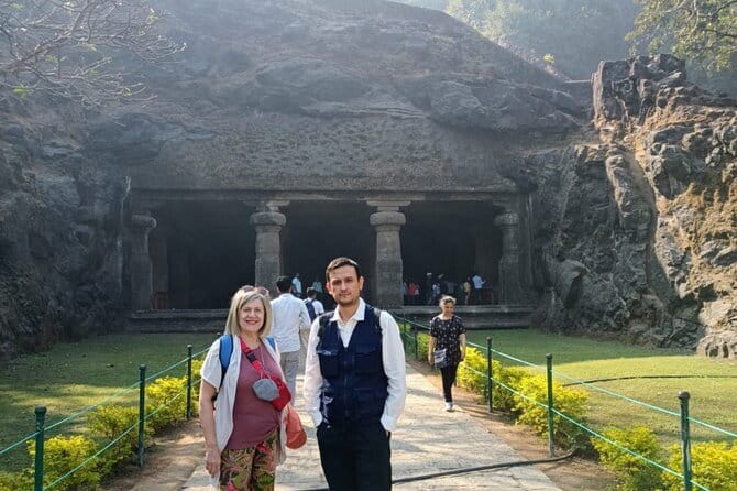Mumbai City Sightseeing and Elephanta Caves Tour - Gateway of India and the Taj Mahal Palace