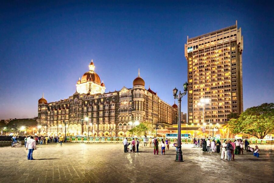 Mumbai: City Tour, Elephanta Caves, Dharavi Slum W/Options - Gateway of India and the Taj Mahal Palace