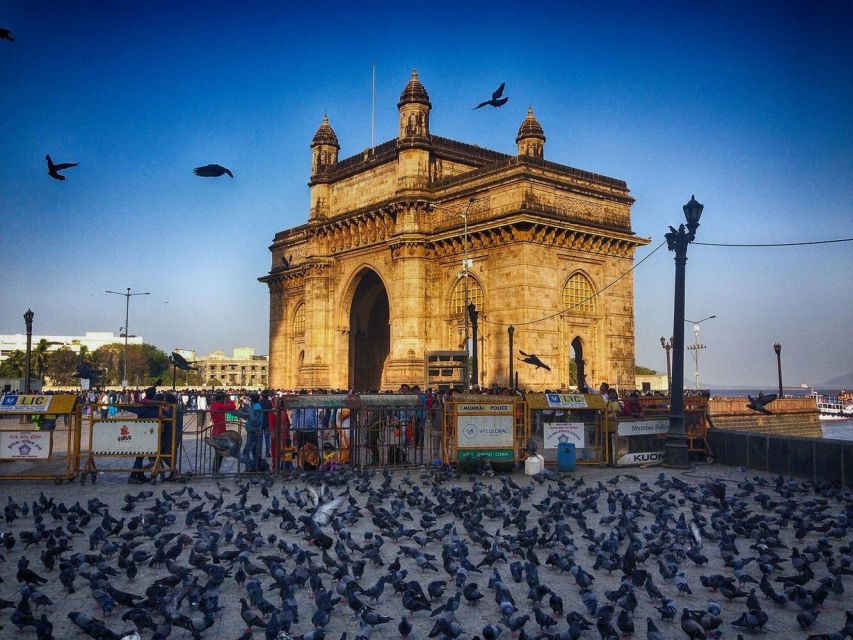 Mumbai: City Tour, Elephanta Caves, Dharavi Slum W/Options - A practical start through Mumbai