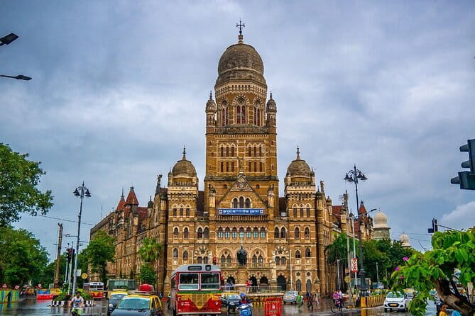Mumbai City Tour with Licensed Guide and Lunch - Oval Maidan and Mumbai’s sporting culture