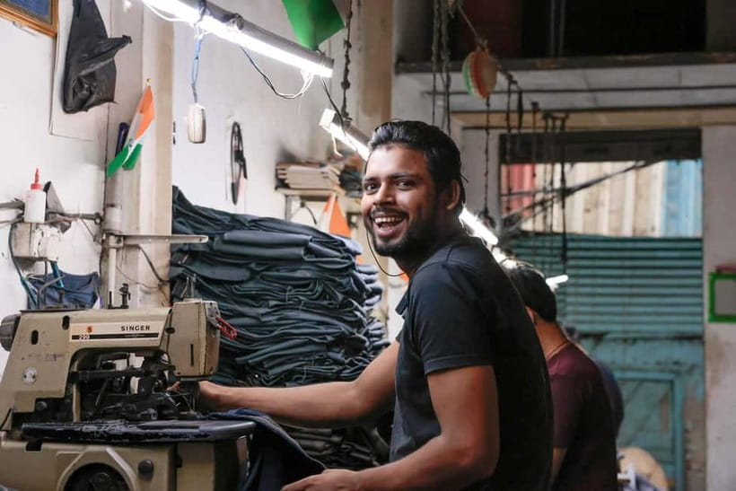 Mumbai: Dharavi Slum Guided Walking Tour by 1st Female Guide - Dhobi Ghat and the journey to Dharavi