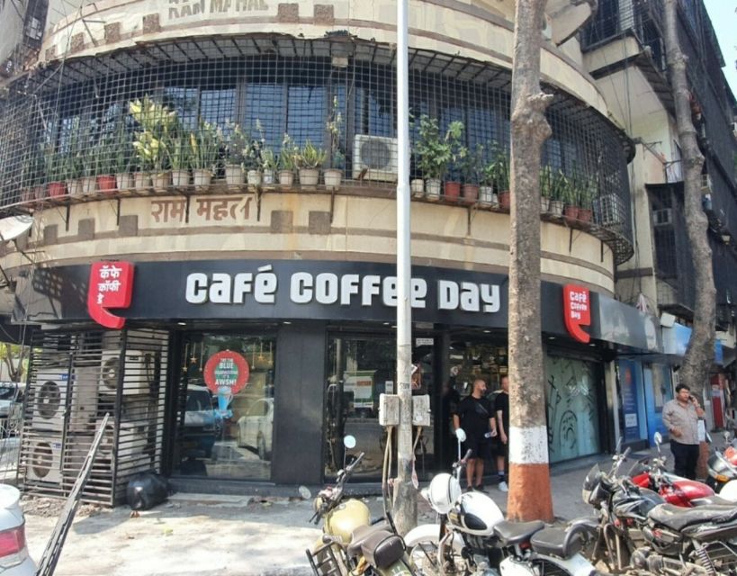 Mumbai: Dharavi Slum Slumdog Millionaire Tour with a Local - The ethical question: insight or poverty tourism?