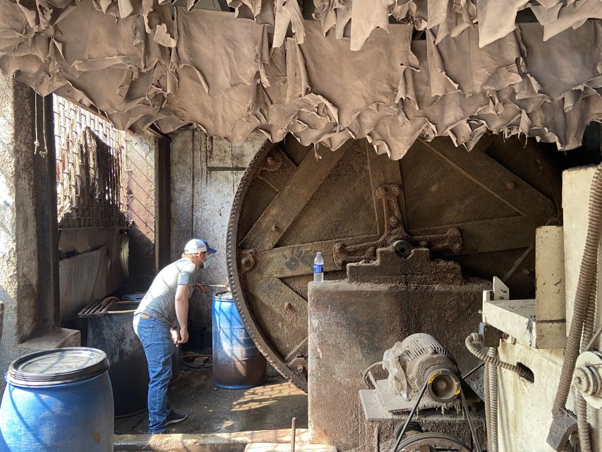 Mumbai: Dharavi Slum Tour with Dhobi Ghat (Open-Air Laundry) - Key points to know before booking