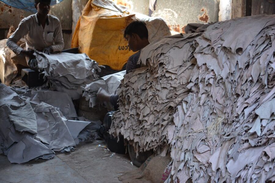 Mumbai: Dharavi Slum Tour with Dhobi Ghat (Open-Air Laundry) - The guide makes the ethical difference
