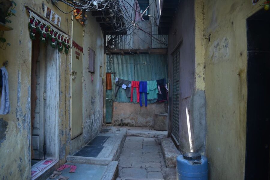 Mumbai: Dharavi Slum Tour with Dhobi Ghat (Open-Air Laundry) - Timing, walking, and comfort
