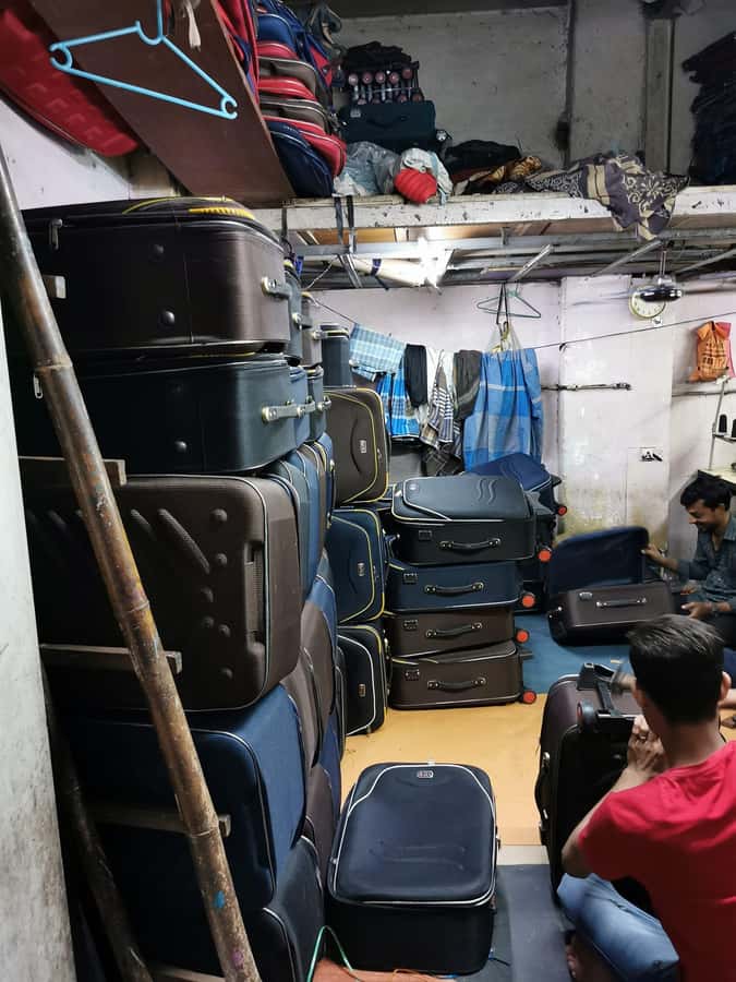 Mumbai: Dharavi Slumdog Tour -See the real Slum with a Local - Starting at Third Wave Coffee in Mahim