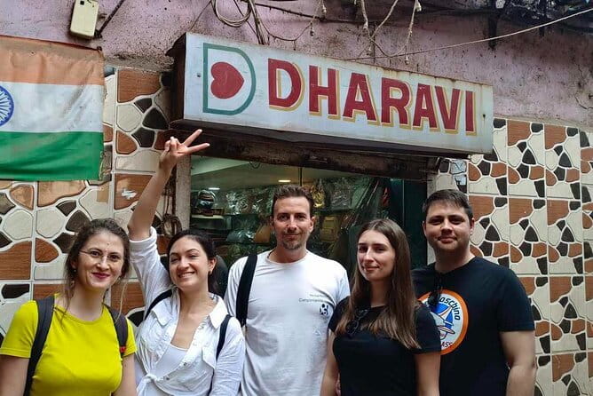 Mumbai: Dhobi Ghat Laundry & Dharavi Slum Tour with a Local - Meeting near Mahim and getting started