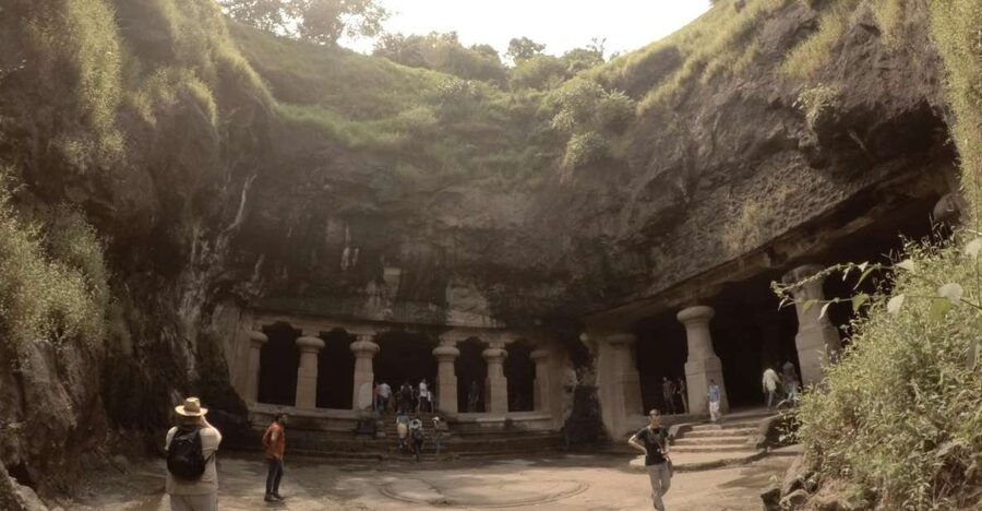 Mumbai: Elephanta Caves Half-Day Guided Tour with Expert - The 120-step climb sets the pace