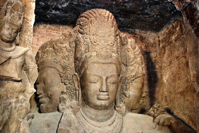 Mumbai Elephanta Caves Private Half-Day Tour including Guide - Arriving at Elephanta Island