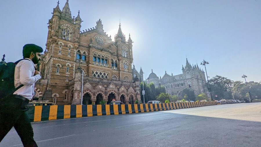 Mumbai: Full-Day Sightseeing Tour of Mumbai - CST, a railway station that feels like a city