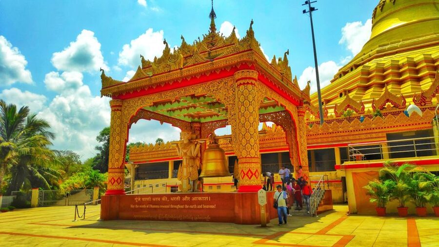 Mumbai: Kanheri Caves and The Golden Pagoda Temple - Traveling to the Global Vipassana Pagoda