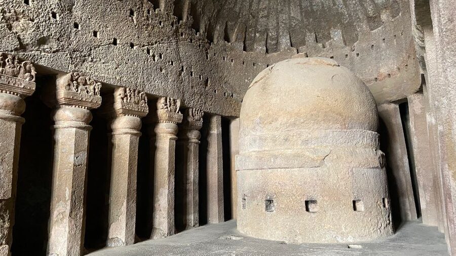 Mumbai: Kanheri Caves and The Golden Pagoda Temple - Guides, drivers, and the private format