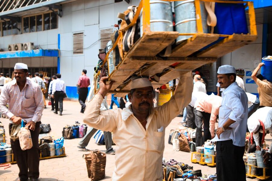 Mumbai: Local Transport & Dabbawallah Tour - The final viewpoint and Churchgate finish