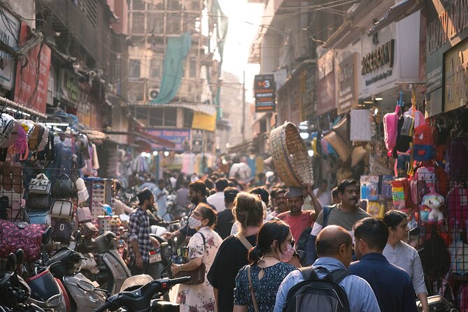Mumbai Markets and Temples Tour - Meeting at Regal Cinema and starting at 3:30 pm