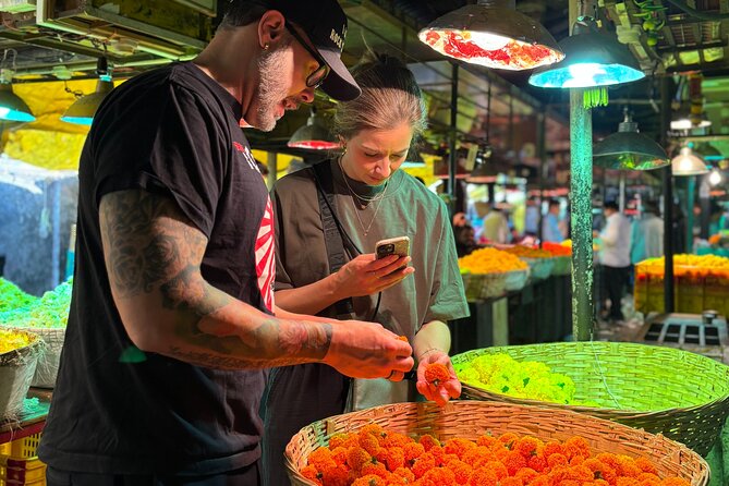 Mumbai Morning Market Tour of Flowers, Fish, and More - Starting before Mumbai wakes up