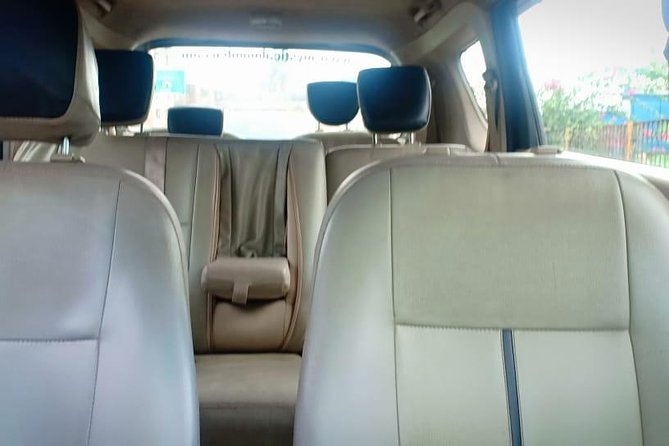 Mumbai Private Car Rental with Professional Driver - The Gateway of India and waterfront Mumbai