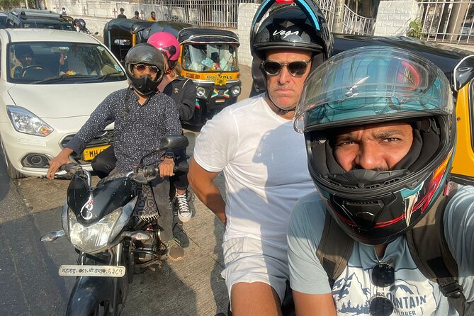 Mumbai Sightseeing By Motorbike - Gateway of India and Banganga Tank