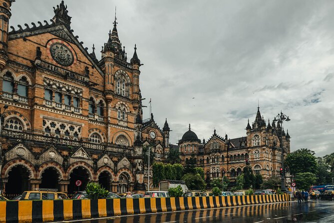 Mumbai Sightseeing Tour - Marine Drive and Girgaon Chowpatty