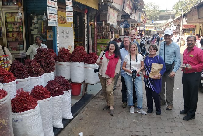 Mumbai Spice Markets and Bazaars Tour with Guide and Transport - Chor Bazaar, Mumbai’s noisy market of old things