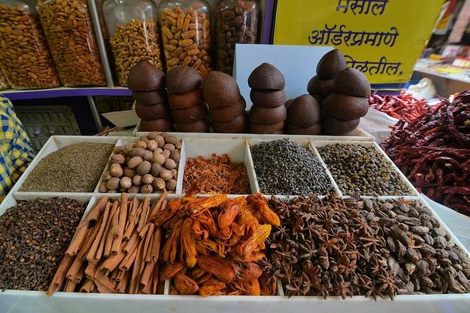 Mumbai Spice Markets and Bazaars Tour with Guide and Transport - What the guide can add to your day