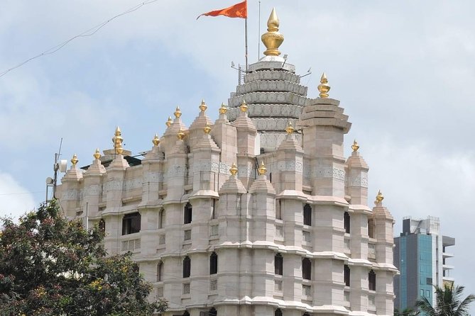 Mumbai Temple Tour in Private Vehicle - Mahalakshmi Temple beside the sea