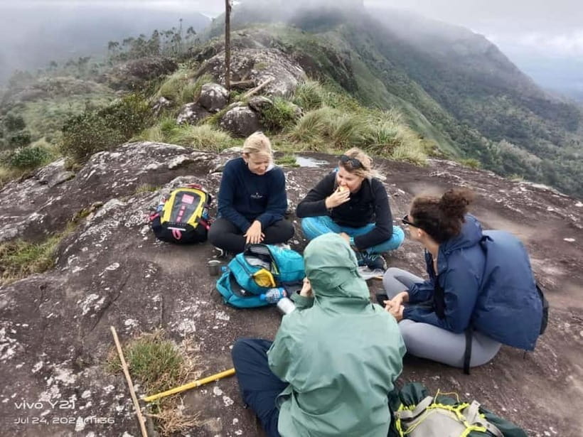 Munnar mountain hiking (Full day) - Climbing Lekshmi Hills to 2,000 Meters