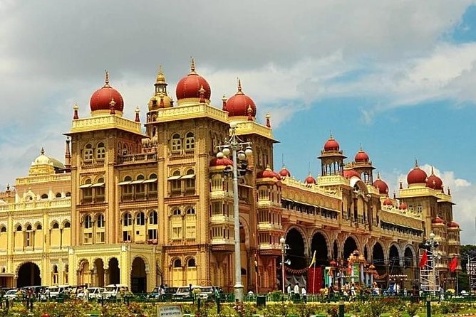 (Mysuru) Mysore Day Out - A Royal Experience Private Tour from Bangalore - Dariya Daulat Bagh and Tipu Sultan’s summer palace