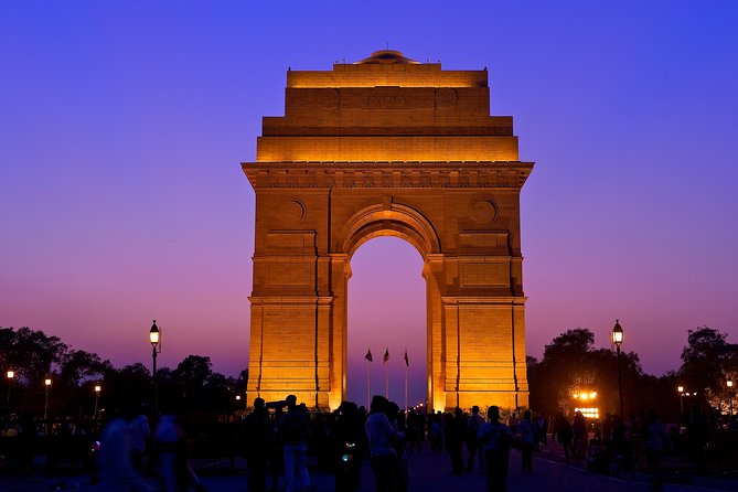 New Delhi and Old Delhi Private Tour 4-8 Hours - Customizable - Chandni Chowk is best seen by rickshaw