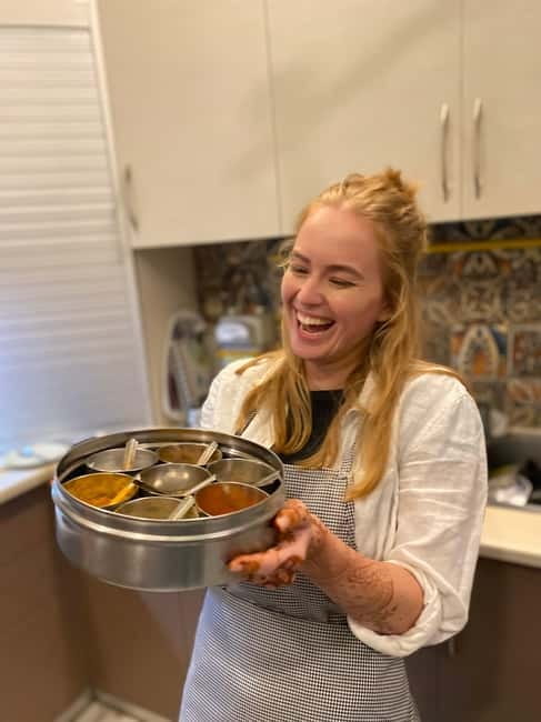 New Delhi: Indian Cooking Class in a Local Home - Breads add the best hands-on work