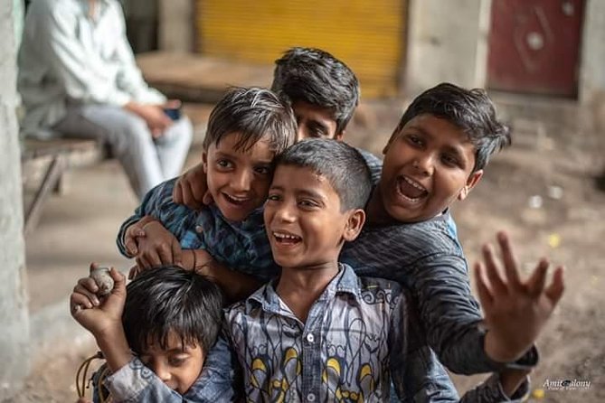 New Delhi Slum Walking Tour - Meeting in New Moti Nagar and getting to Zakhira