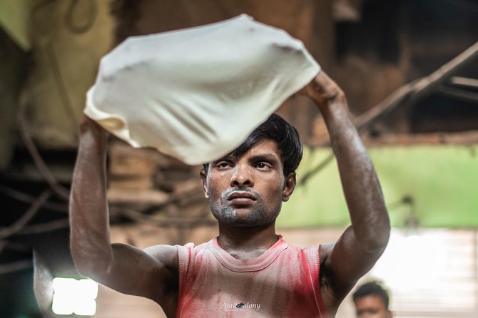 New Delhi Slum Walking Tour - Comfort, safety, and the emotional side