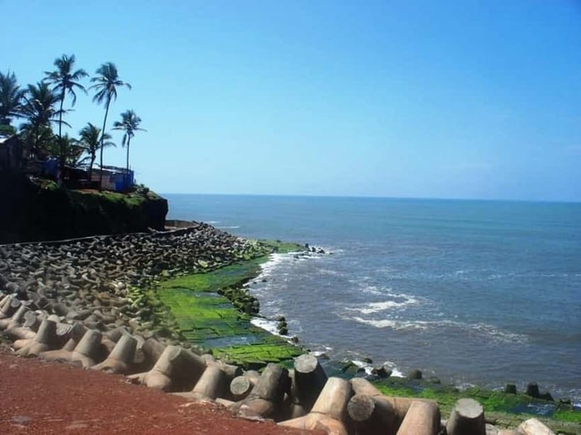 North Goa: Sightseeing Tour Sharing Coach - Fort Aguada and the lighthouse