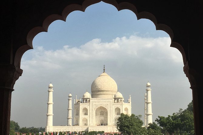 Official Tour Guide For Sunrise Taj Mahal and Agra Fort Tour - The one-hour Agra Fort visit at 9:00 am