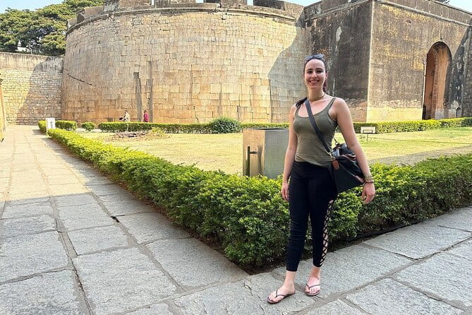 Old Bangalore Historical Walk thro Palace, Temples, Fort & Market - Five details that shape the experience