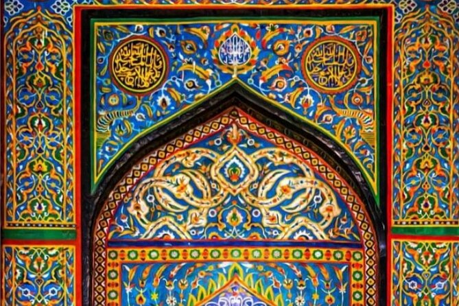 Old city Walking Tour in Charminar - Pathar Gatti and the commercial streets