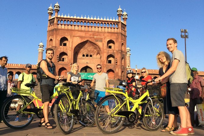 Old Delhi Bike Tour - Khari Baoli, spice aromas, and rooftop chai
