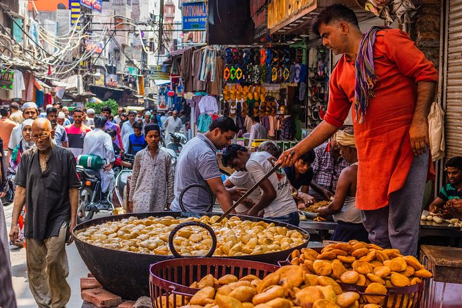 Old Delhi Street Food Tour – Explore Spices in Chandni Chowk - What the guides add to the experience