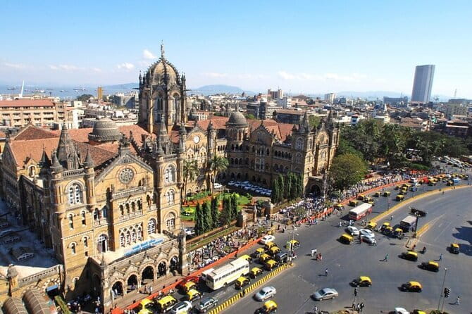 Old Mumbai Sightseeing Tour with a Local Guide - Street chai and the value of local conversation
