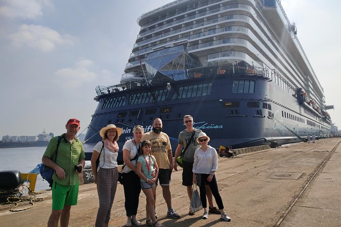 One hour Backwater Tour and tuk tuk tour in kochi with pickup - Riding through Kochi in a private tuk-tuk