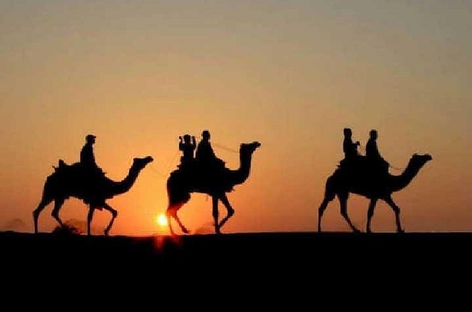Overnight Camel Safari - Sunset over the Jaisalmer dunes